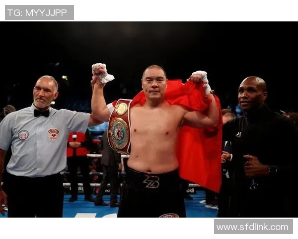 中国拳击手拿下职业金腰带，跻身国际前十